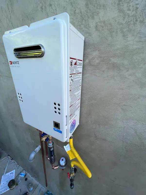 Tankless water heater installation for Globeville homes